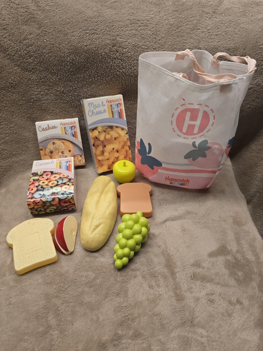 Kids Hopscotch Play Grocery Tote with Toy Food Set